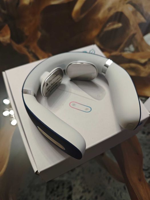 Масажор за врат EMS (импулсен) + затопляне