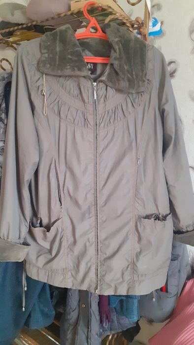 Ветровки женские