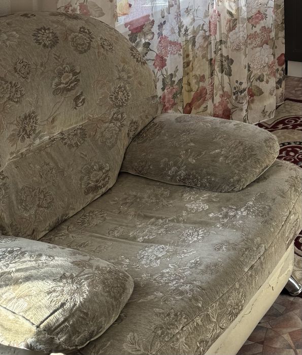 Диван угловой с креслом