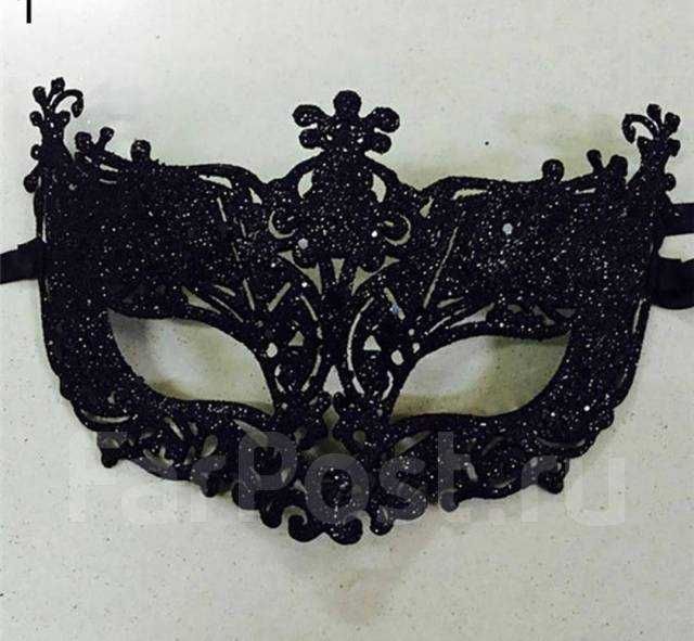 Венецианская маска для вечеринки