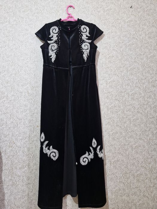 Жанскийе одежды продаются