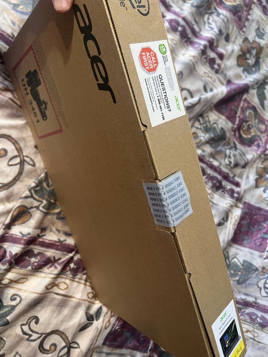 Acer Aspire 3 Intel | 5 15.6" Full HD 1920 p 8 Gb ram Windows 10