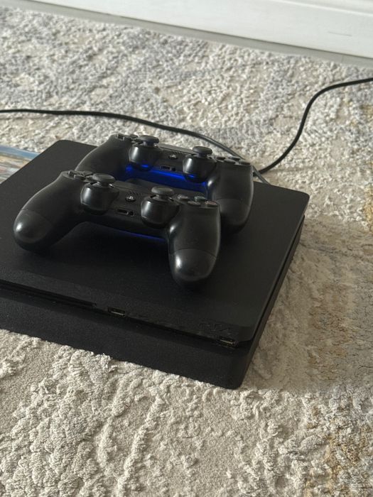 PlayStation 4 Slim