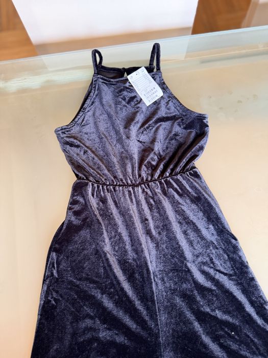 Продавам официален гащеризон на H&M 10-12 г.