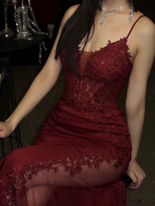 Вечернее платье красное от Kiara brands