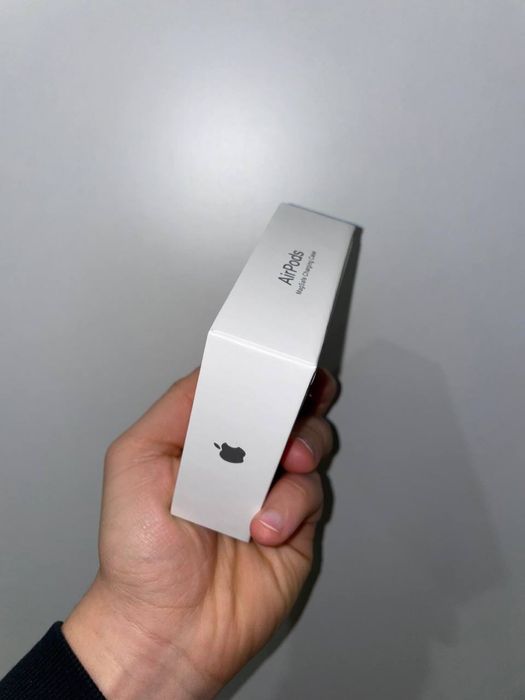 Airpods 3 lux california