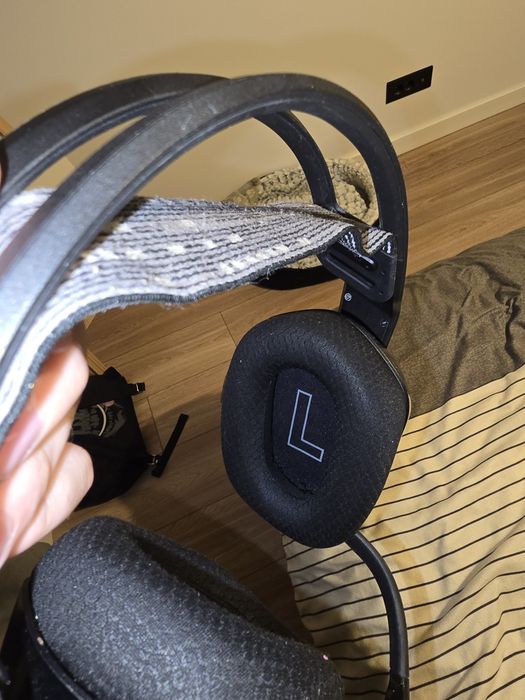 Vand Casti Logitech G733