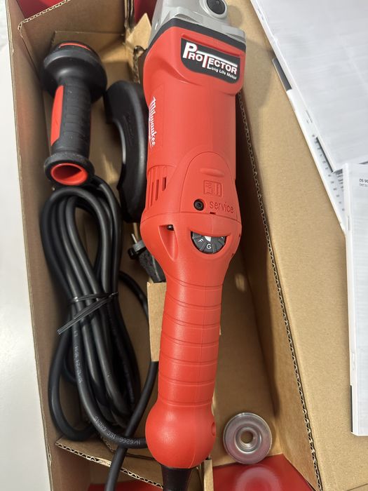 Flex Milwaukee cu variator panza de 125