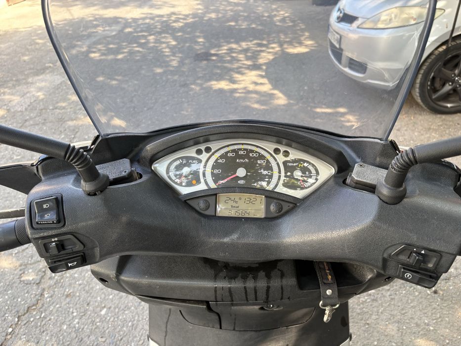 Yamaha X MAX 250i