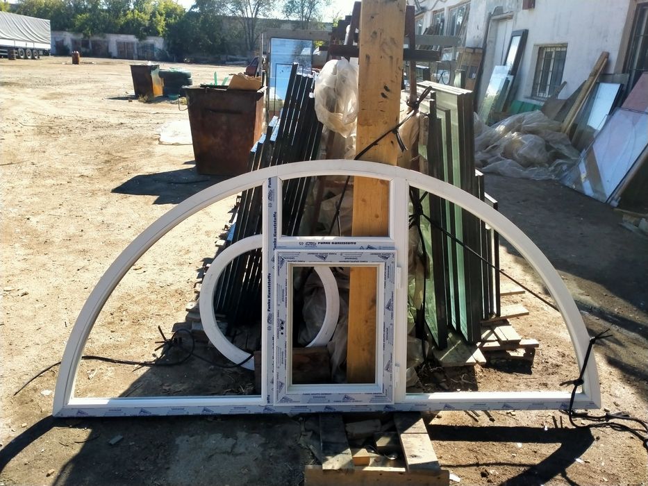 Пластиковые окна, балкон, витражи и перегородки