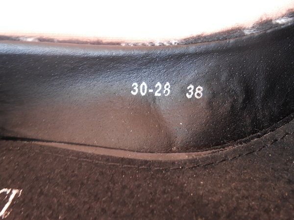 Продавам дамски обувки на платформа