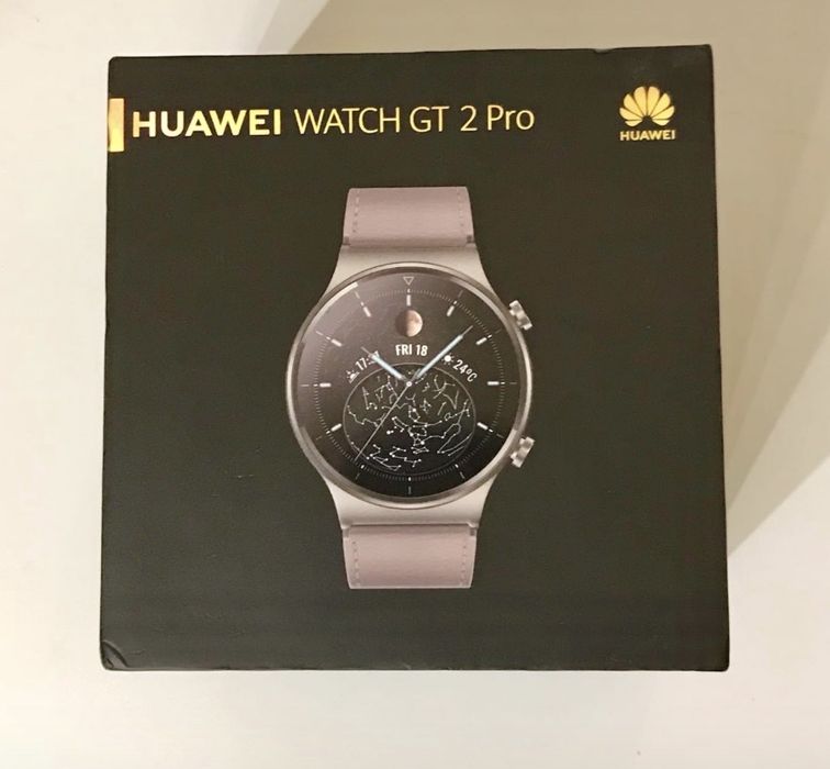 Умные часы от Huawei в отличном состояние