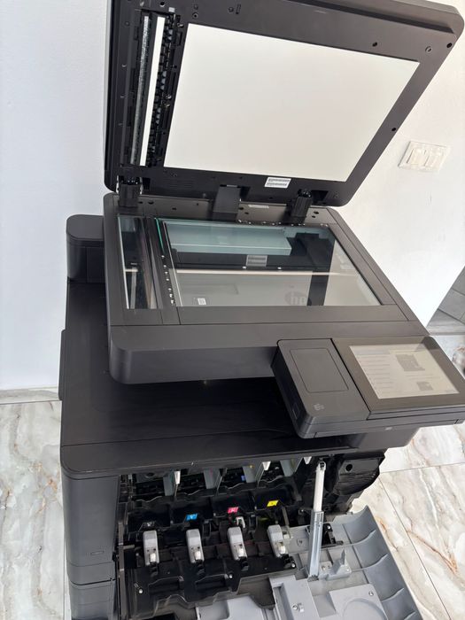 Imprimanta Hp Color Laserjet Flow Mfp m880