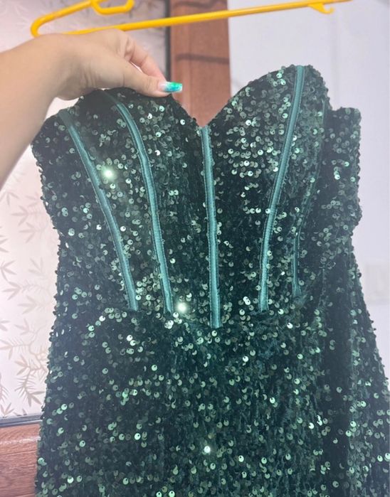 Rochie verde de ocazie cu paiete