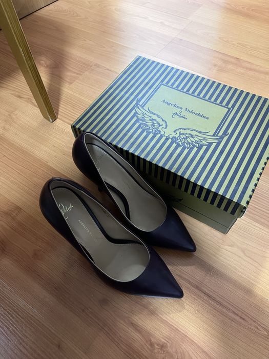 Продам лодочки женские