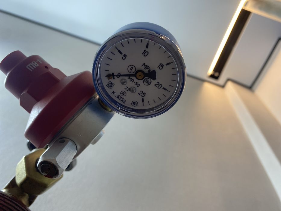 Продам гелиевый баллон