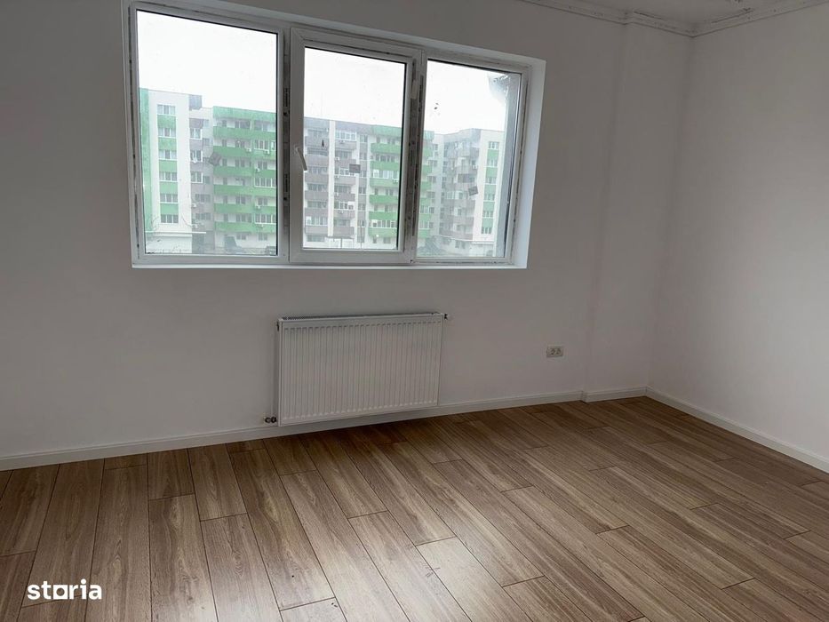 Apartament 3 camere predare in octombrie — fotografia 1