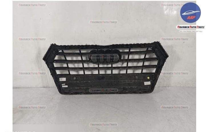 Ауди СКю5 / Audi SQ5 Оригинална централна решетка предна броня със сен