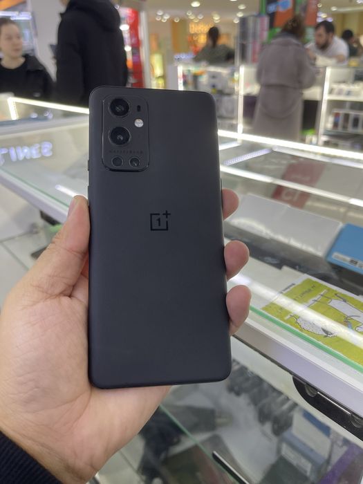 Plus 9 pro.  5G.  12/256