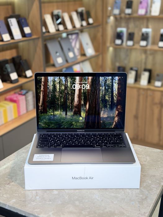 MacBook Air M1 256GB / PhoneLab