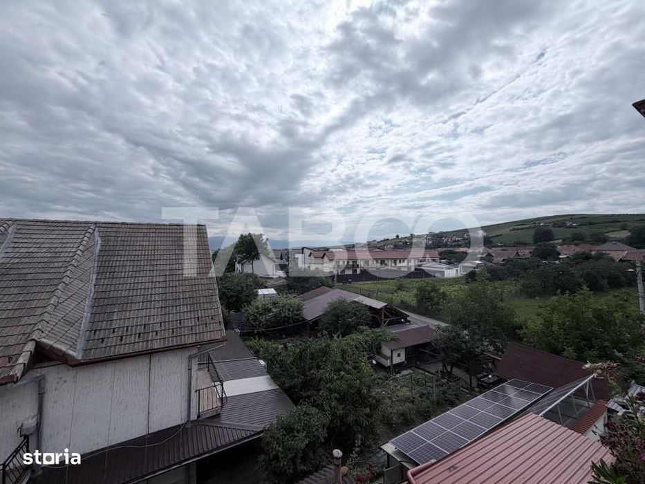Apartament decomandat 4 camere 110 mp utili parcare privata Sura Mare