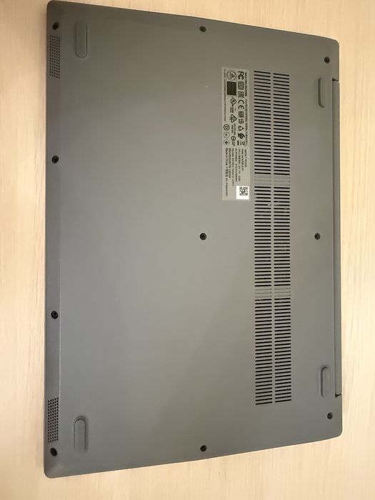 Lenovo IdeaPad 3 15ADA05