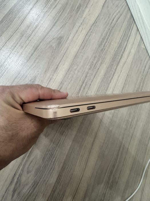 Продам Macbook air M1