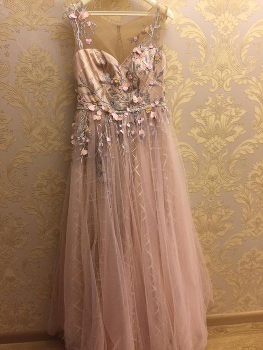 Продам платье на узату