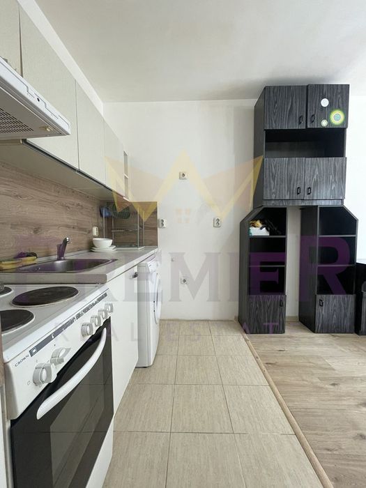 Дава се под наем Двустаен апартамент в Варна, Кайсиева градина - 55 кв.м за 306 € - Снимка #1