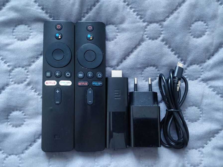 Xiaomi Mi TV Stick Android TV, Full HD пълен комплект + 2 дистанционни