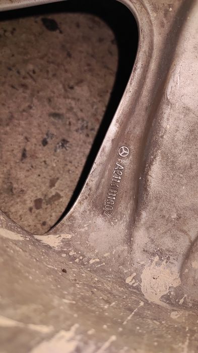 Продам диски мерседес лепестки оригинал 17