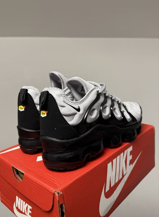 Nike Vapor Max Plus Grey Black