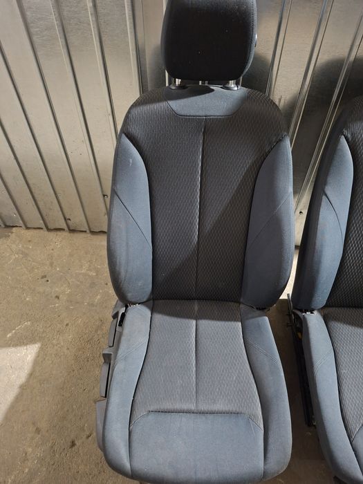 Set scaune fata BMW F30 F31 in stare foarte buna