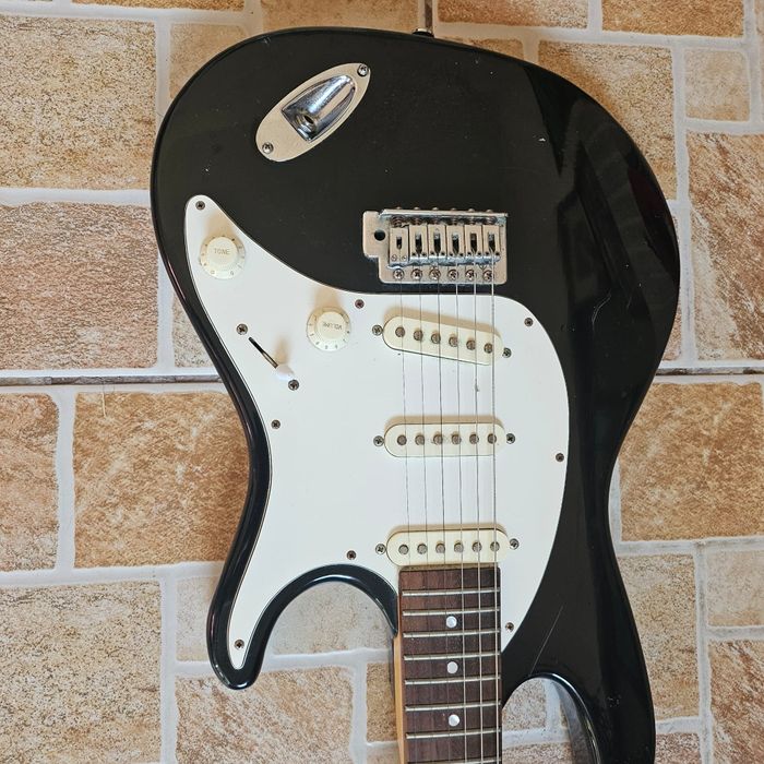Chitara electrica stratocaster  Samick SA-11/BK