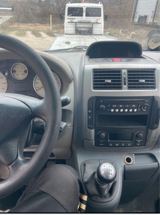 Peugeot expert na chasti пежо експерт на части