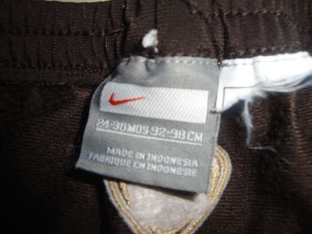 Долнище анцунг Найк Барселона и чорапи