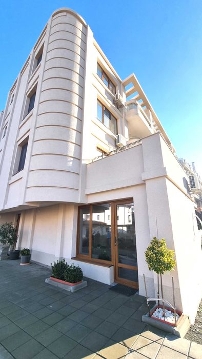 Продава се Офис в Созопол - 64 кв.м за 713 €/кв.м - Снимка #2