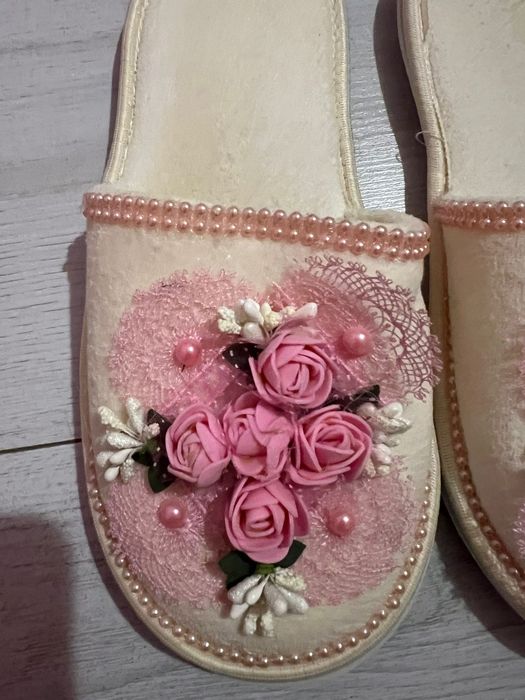 Дамски   пантофи