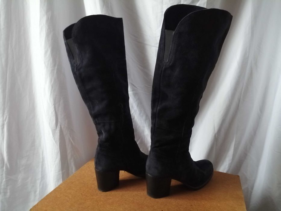 № 37 дамски ботуши естествен велур в син цвят