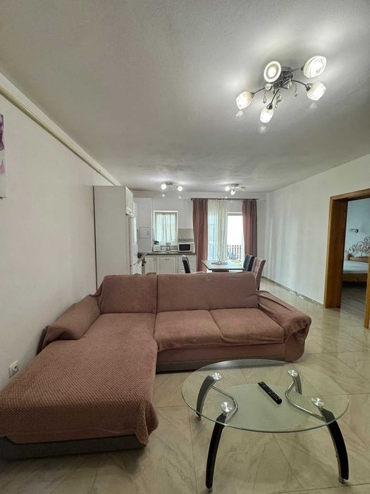 Inchiriez apartament cu gradina cartierul arhitectilor