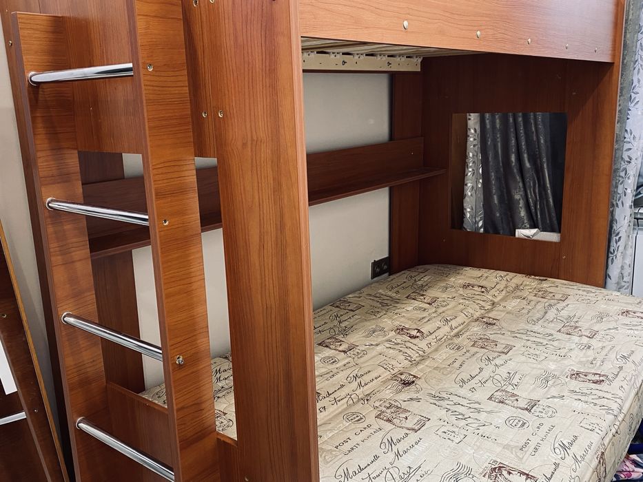 Кровать двухярусная