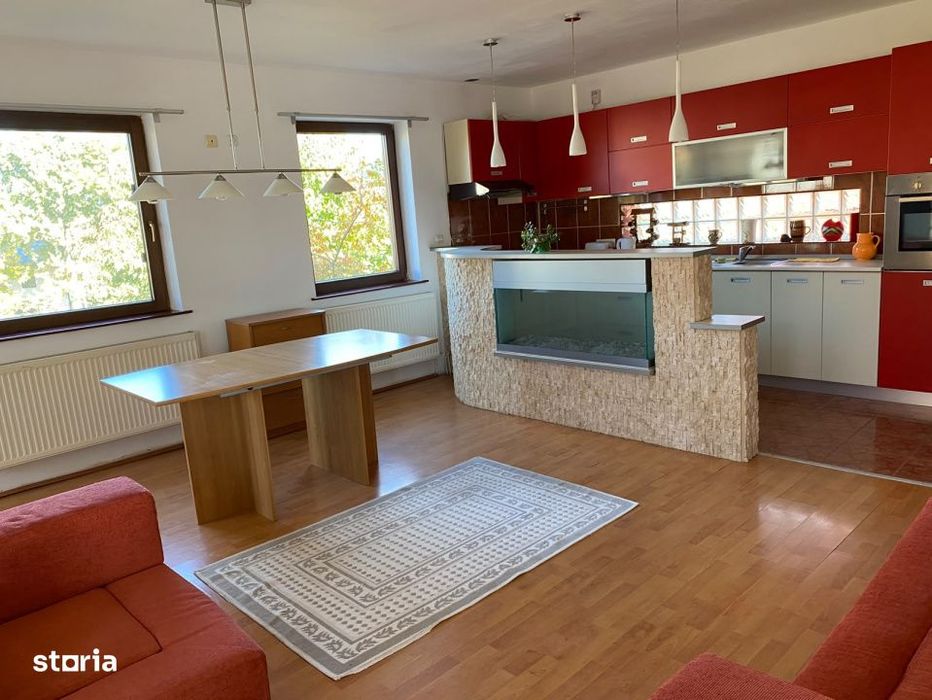 Casa cu 4 camere, 120 mp, zona Est