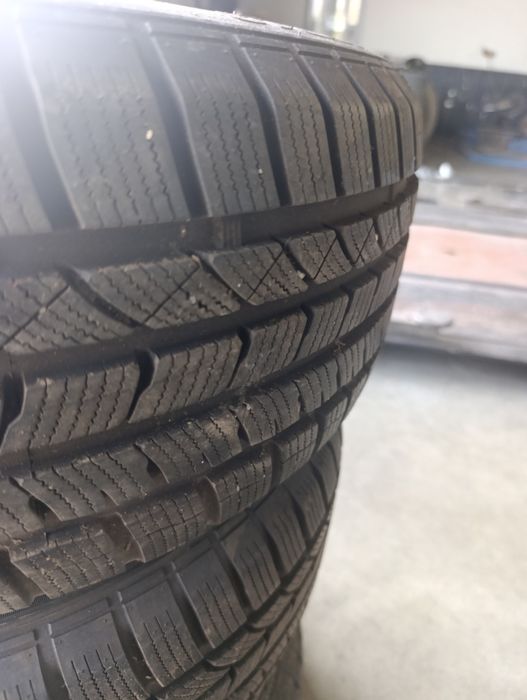 Зимни гуми MOMO   225/55/16R