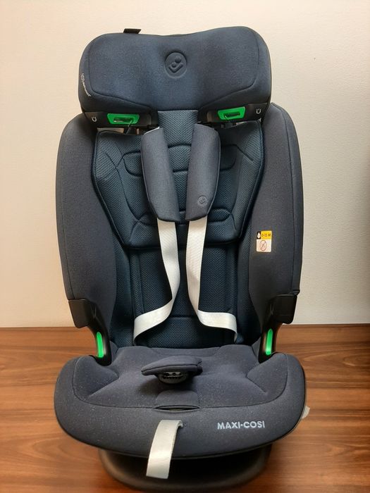 Vând două scaune maxi cosi