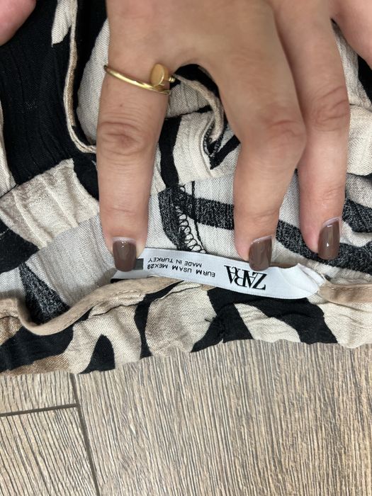 Брюки от бренда Zara