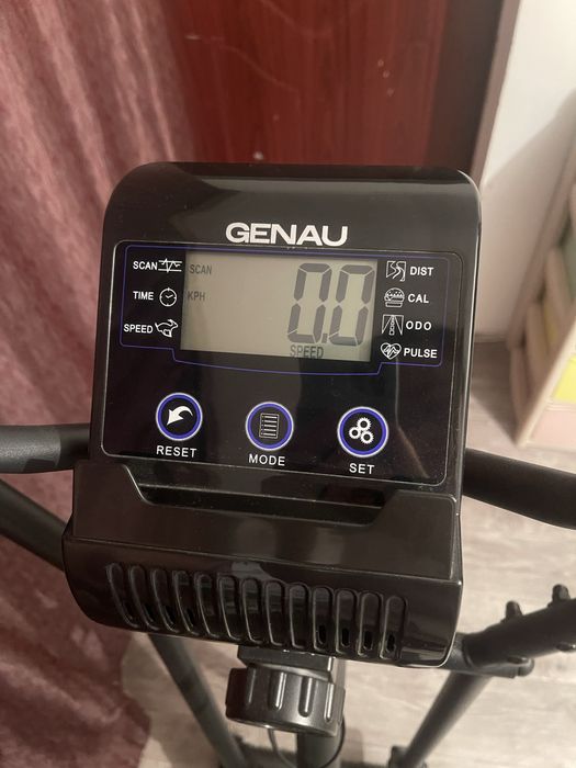 Эллиптическии тренажер Genau GN -102