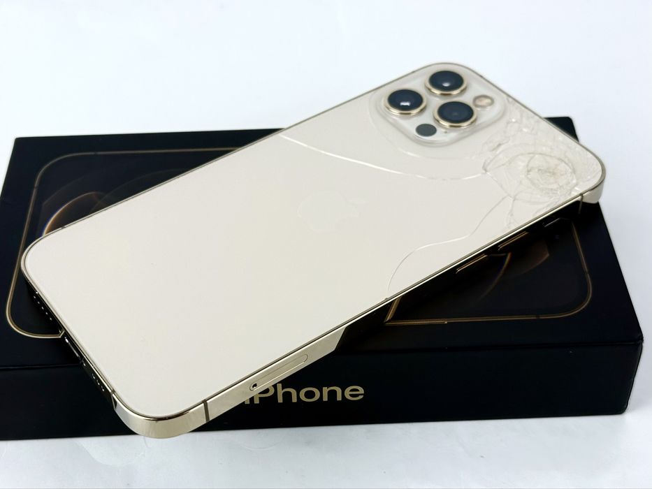 Apple iPhone 12 Pro 128GB Gold Отличен!