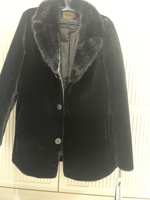 Продается пальто