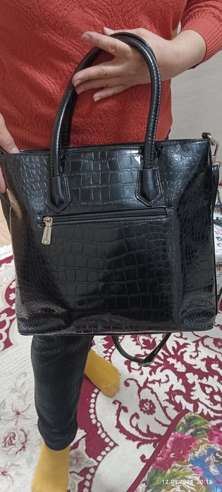 Продам женскую сумку