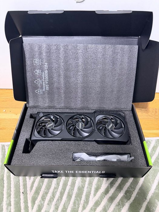 GeForce RTX™ 5070 12G SHADOW 3X OC